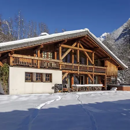Kompleks wypoczynkowy Elegant De Montagne Avec Vue Imprenable Chamonix